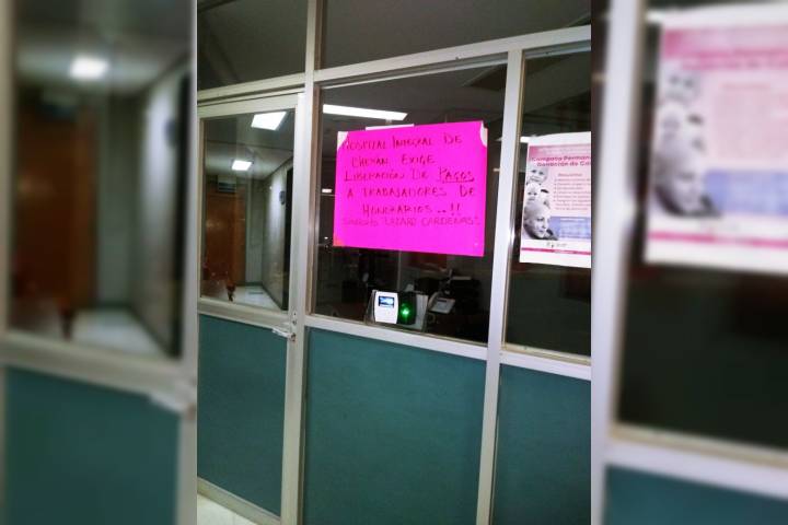 En paro de brazos caídos Trabajadores Descentralizados de los Servicios de Salud