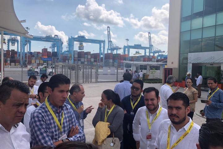 Trabajaremos en equipo para beneficiar la Zona Económica Especial: Javier Paredes