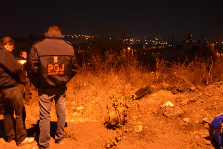 Tras persecución, mueren tres delincuentes en balacera contra policías