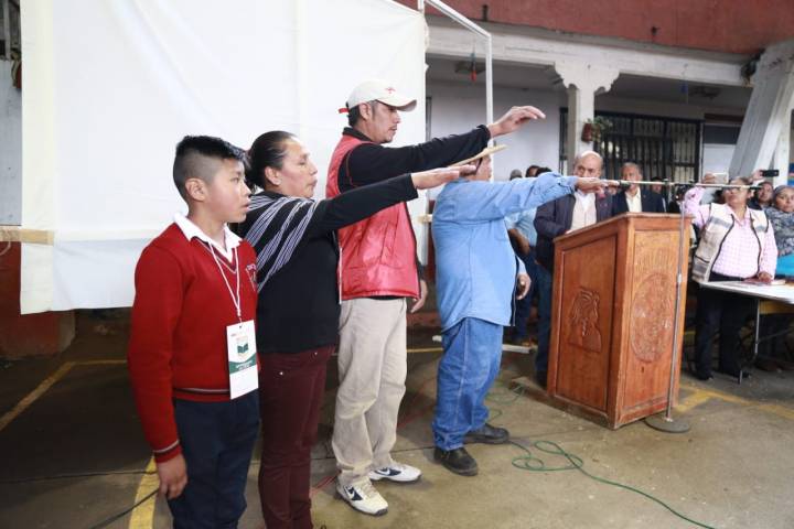 Avanza implementación del programa "La Escuela es Nuestra" en Michoacán