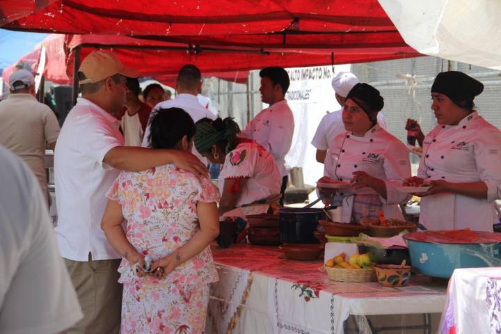 Con muestra gastronómica, Segob conmemora Día de la Lengua Materna en Centro Penitenciario