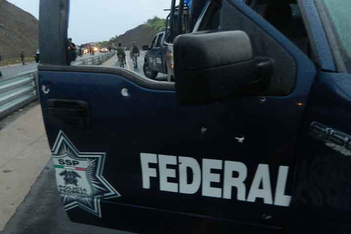 Emboscan a Federales; hay tres uniformados muertos