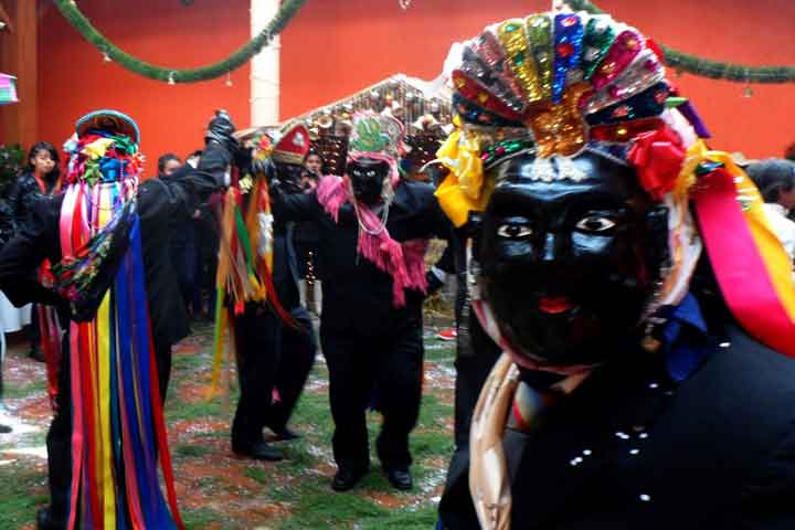 Los Negritos, danza tradicional de Zacán