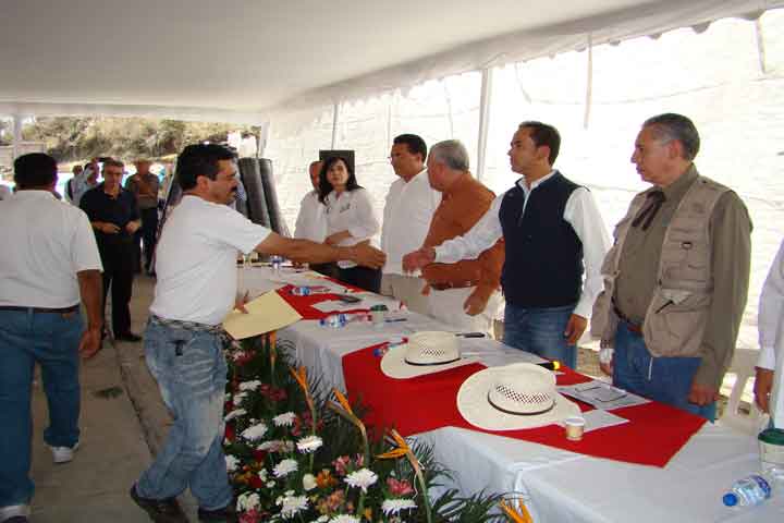 SAGARPA entregará permisos a pescadores de Pátzcuaro 