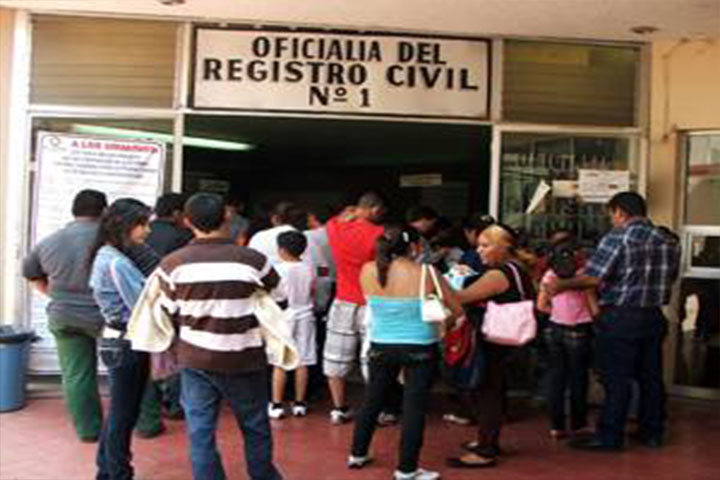Llama Registro Civil a realizar trámites con anticipación
