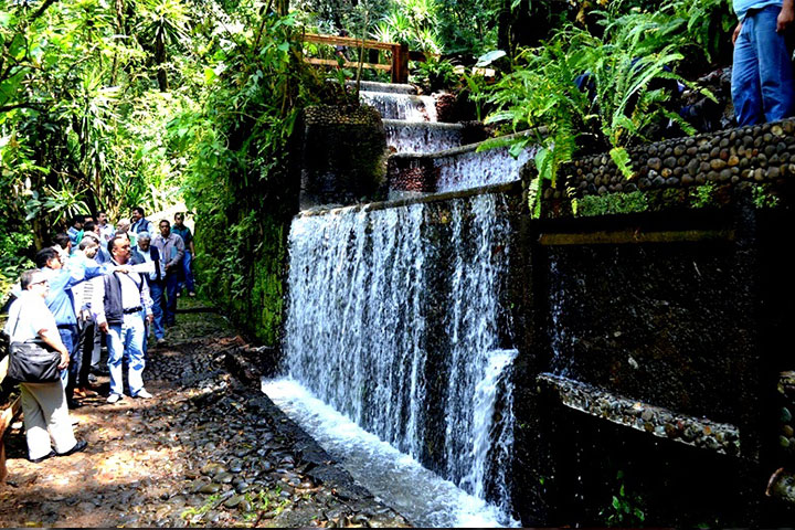 En  operación, fuente de Los Espejos del Parque Nacional