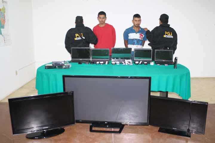Ministerial atrapa a  ladrones de Famsa