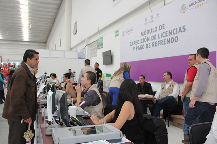 Licencias de manejo y pago de refrendo vehicular, trámite ágil en la  Expo Feria 